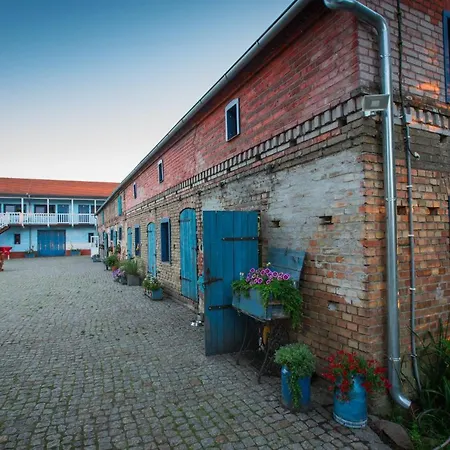 Bauernhof Gutshof Dragefeld Krzyż